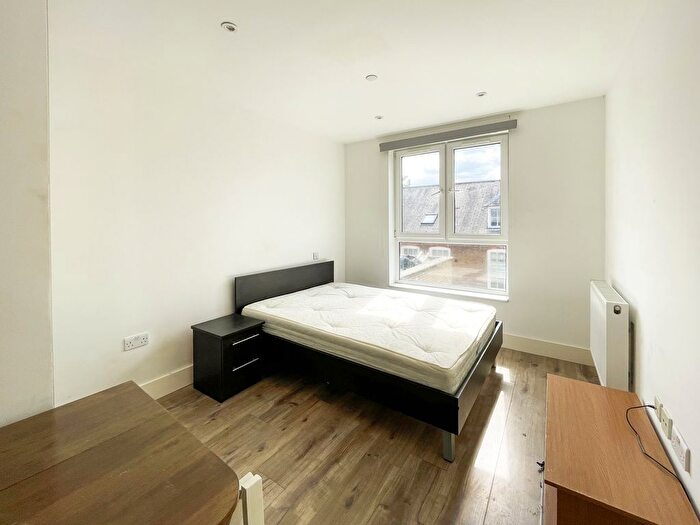 Studio To Rent In The Luminaire Apartments, Kilburn High Road, Kilburn, NW6