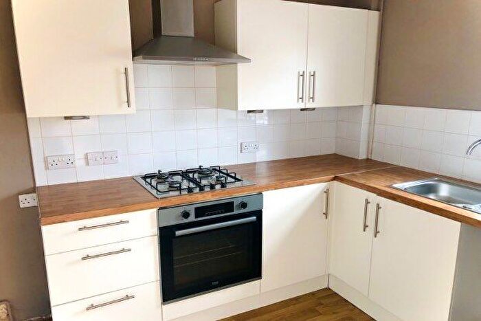 2 Bedroom Property To Rent In Park Road, Bae Colwyn, LL29