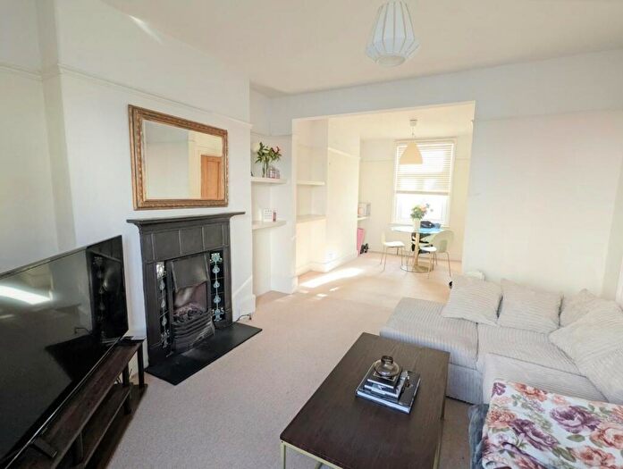 2 Bedroom Maisonette To Rent In College Gardens, Brighton, East Sussex, BN2