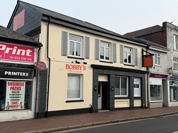 3 Bedroom Flat To Rent In Stoke Road, Gosport, PO12