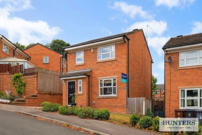 3 Bedroom Detached House For Sale In Roundhead Fold, Apperley Bridge, BD10