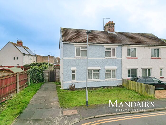 3 Bedroom Semi-Detached House To Rent In Wake Road, Peterborough, PE1