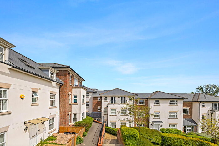 2 Bedroom Apartment For Sale In Chandlers Field Drive, Haywards Heath, West Sussex, RH16