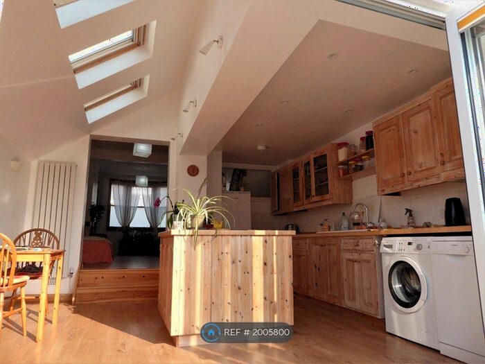 3 Bedroom Terraced House To Rent In Brighton, Brighton, BN2