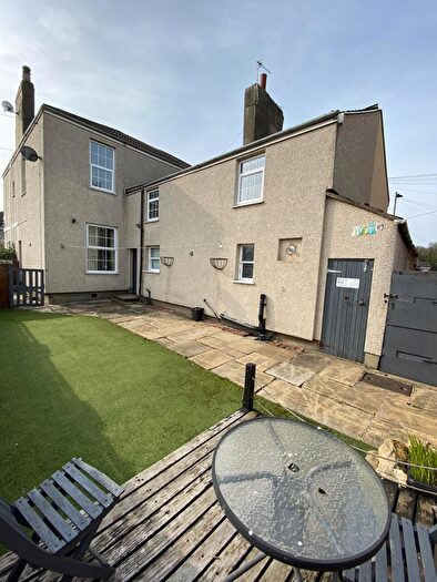 3 Bedroom Town House For Sale In East Villas Thompson Terrace, Askern, Doncaster, DN6