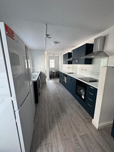 8 Bedroom Terraced House To Rent In Cathays, Cardiff, CF24