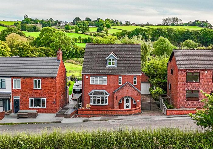 5 Bedroom Detached House For Sale In Belle Vue, Lower Hartshay, Derbyshire, DE5