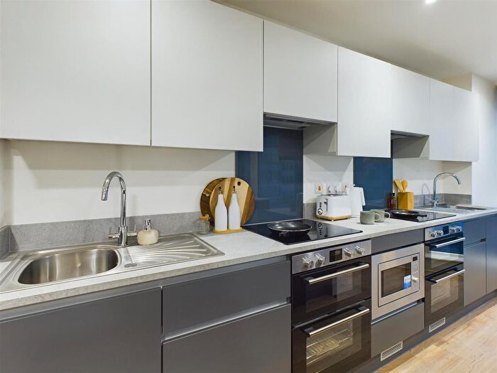 1 Bedroom Flat To Rent In St James Boulevard, Newcastle Upon Tyne, NE4