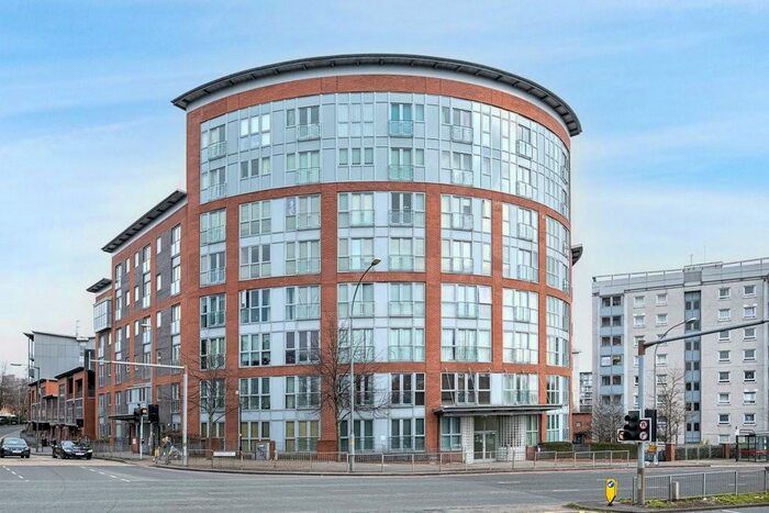 2 Bedroom Apartment To Rent In Lee Bank Middleway, Edgbaston, B15