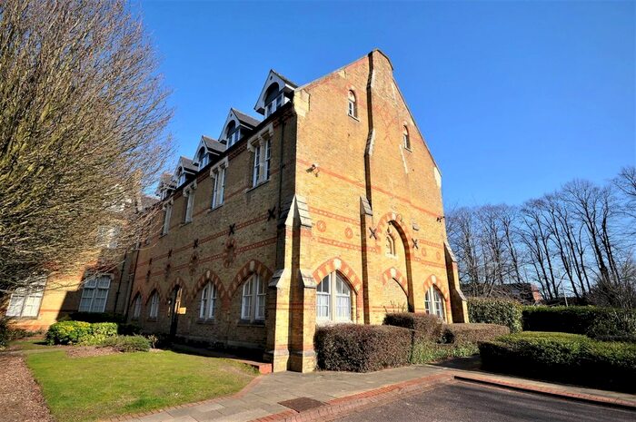 2 Bedroom Flat To Rent In Aston Close, Watford, WD24