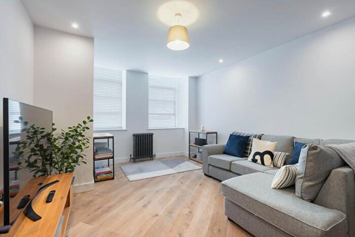 1 Bedroom Apartment To Rent In Queensway House, Livery Street, B3