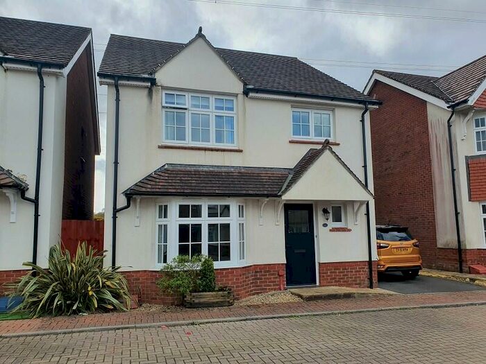 4 Bedroom Detached House To Rent In Ffordd Watkins, Birchgrove, Swansea, City And County Of Swansea., SA7