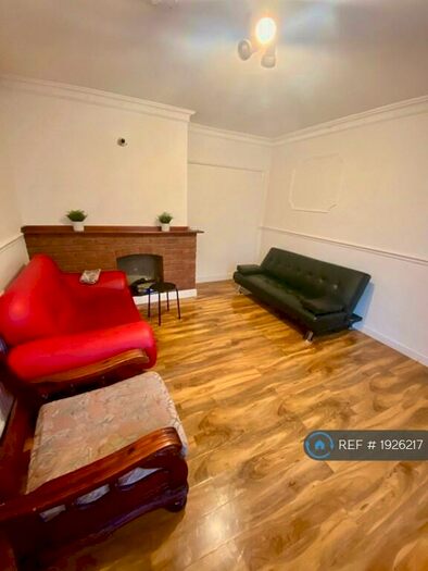 3 Bedroom Terraced House To Rent In Taft Way, London, E3