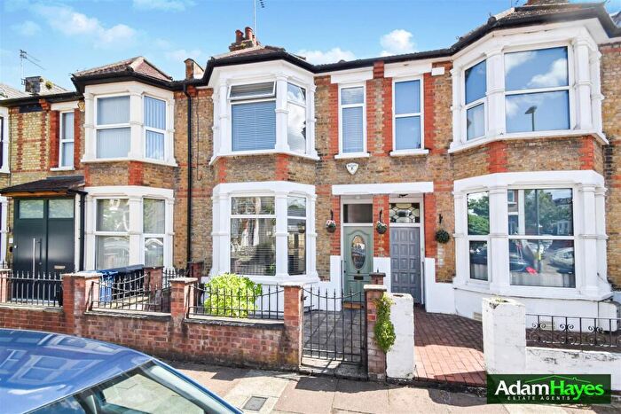 3 Bedroom Terraced House To Rent In Glebe Road, Finchley Central, N3