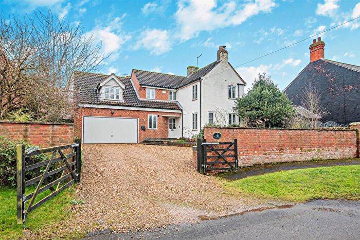 4 Bedroom Detached House For Sale In Church Street, Haconby, Bourne, PE10