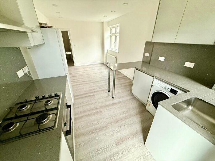 4 Bedroom Maisonette To Rent In Colchester Avenue, London, E12