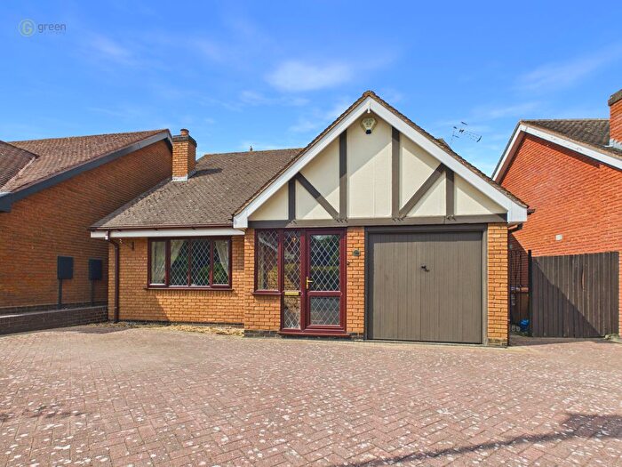 2 Bedroom Detached Bungalow For Sale In Millbrook Drive, Shenstone, WS14