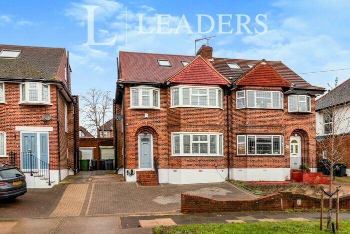 4 Bedroom Detached House To Rent In Raeburn Avneue, Surbiton, KT5