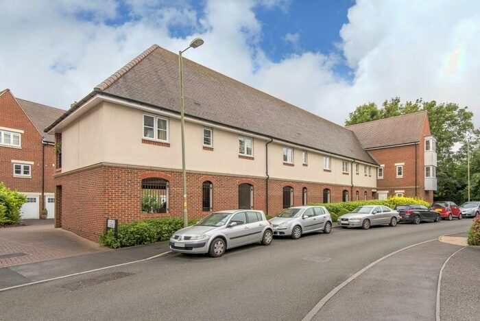1 Bedroom Flat To Rent In Thames View, Abingdon, OX14