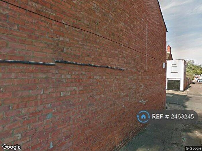 5 Bedroom Terraced House To Rent In Wycliffe Road, Northampton, NN1