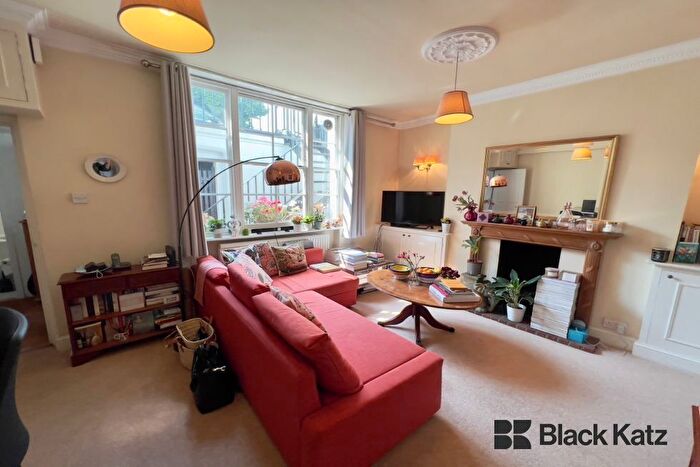 2 Bedroom Flat To Rent In Lupus Street, Pimlico, SW1V