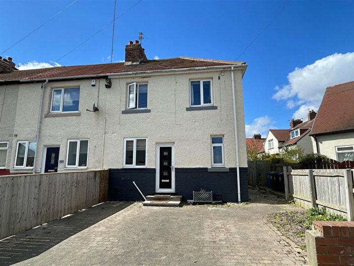 3 Bedroom End Of Terrace House For Sale In Rose Crescent, Whitburn, SR6