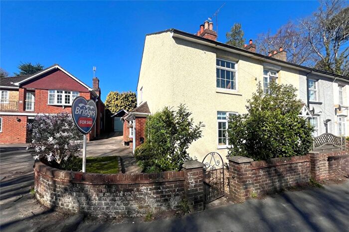 2 Bedroom End Terrace House For Sale In Upper Hale Road, Farnham, Surrey, GU9