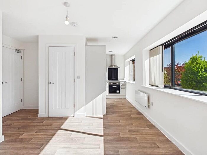 1 Bedroom Apartment To Rent In Phoenix Court, Hawkins Road, Colchester, CO2