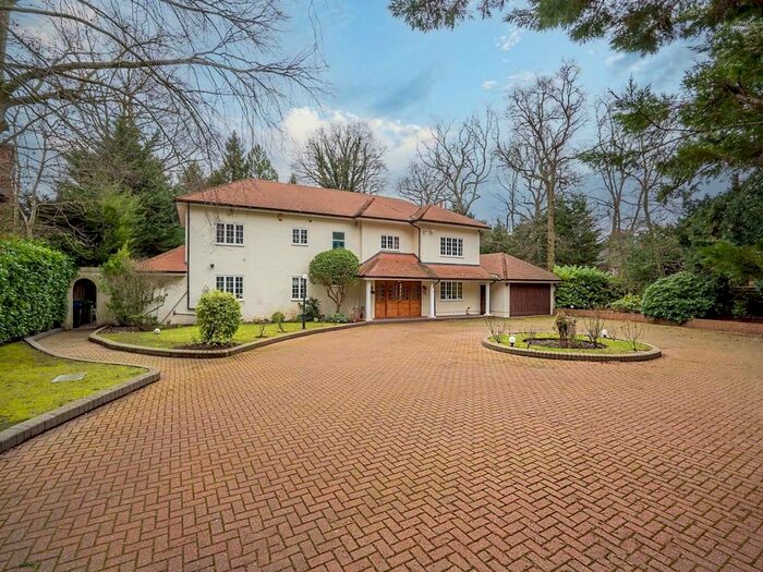 6 Bedroom Property To Rent In Windsor Road, Gerrards Cross, SL9