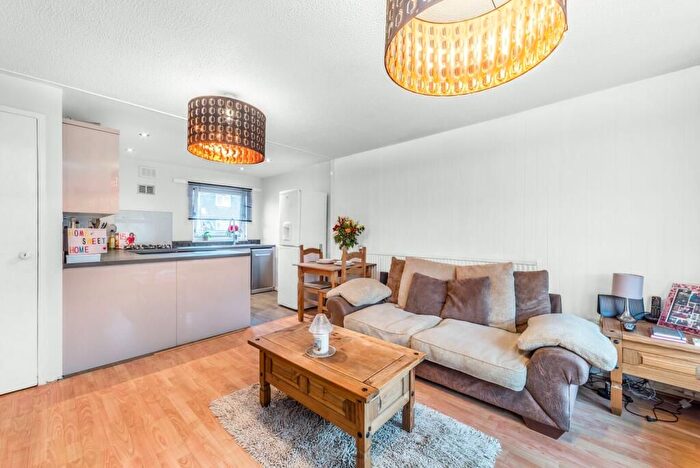 1 Bedroom Maisonette To Rent In Bredgar Road, Archway, N19