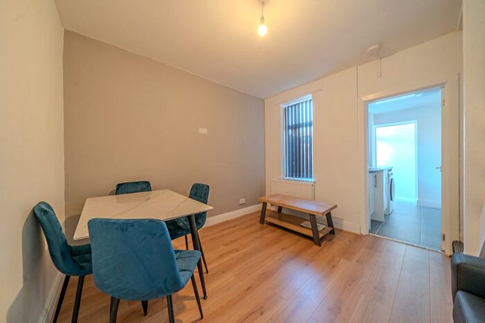 3 Bedroom End Of Terrace House To Rent In Macdonald Street, Liverpool, L15