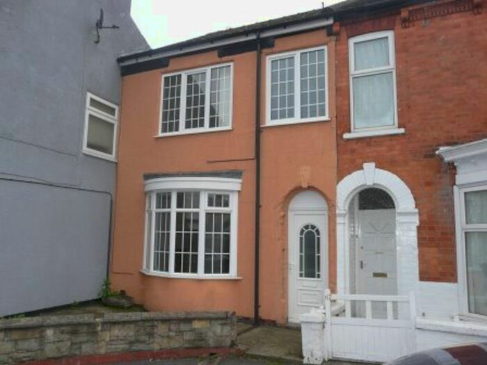 4 Bedroom Terraced House To Rent In Sincil Bank, Lincoln, Lincs, LN5