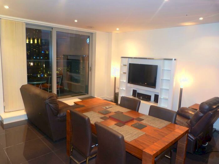 Studio To Rent In Pan Peninsula, Pan Peninsula Square, E14