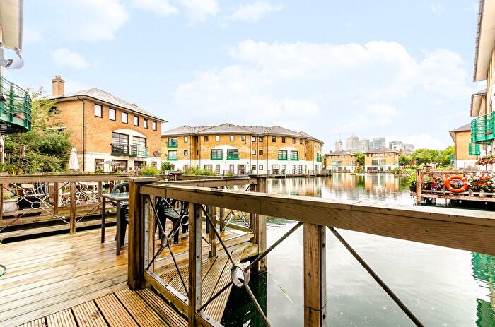 4 Bedroom Property To Rent In Plover Way, Canada Water, London, SE16