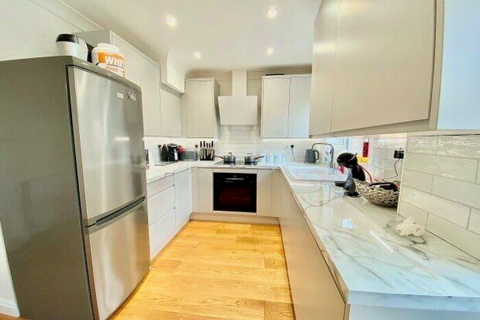 3 Bedroom Property To Rent In Carlton Road, Romford, RM2