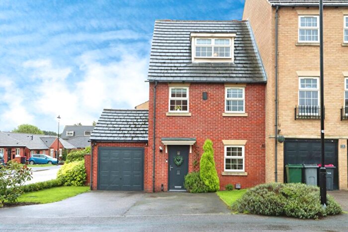 3 Bedroom End Of Terrace House For Sale In Ashby Drive, Kiveton Park, Sheffield, South Yorkshire, S26