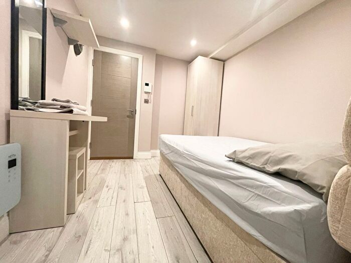 Studio To Rent In London Street, Paddington, W2