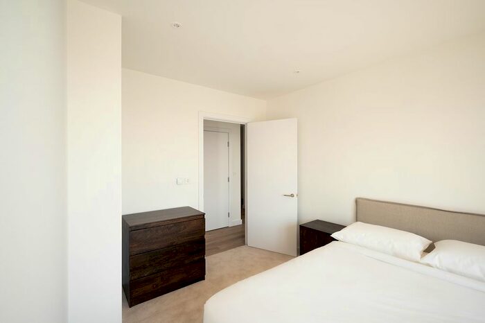 2 Bedroom Flat To Rent In Riverstone Heights, Reed Avenue, London, E3