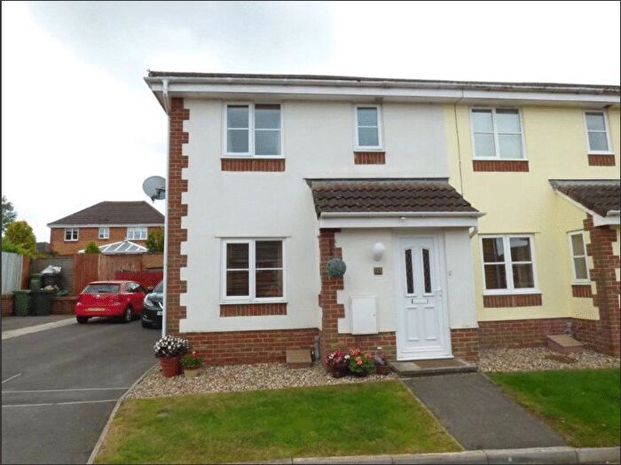 3 Bedroom Terraced House To Rent In St. Saviours Rise, Bristol, BS36