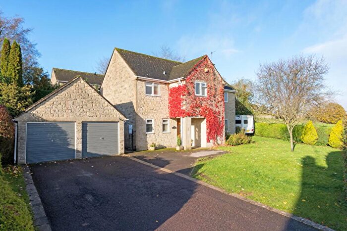 4 Bedroom Detached House For Sale In Bownham Park, Stroud, GL5