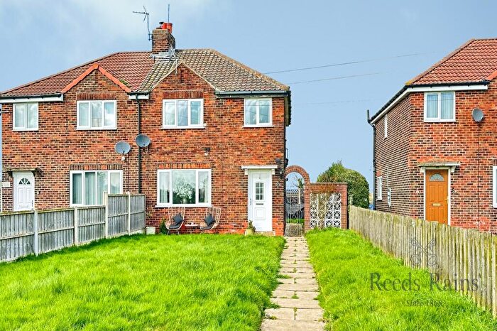 3 Bedroom Semi-Detached House For Sale In Highgate, Balne, Goole, North Yorkshire, DN14