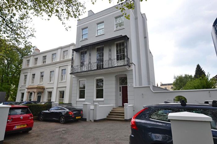 2 Bedroom Flat To Rent In Evesham Road, Cheltenham, GL52