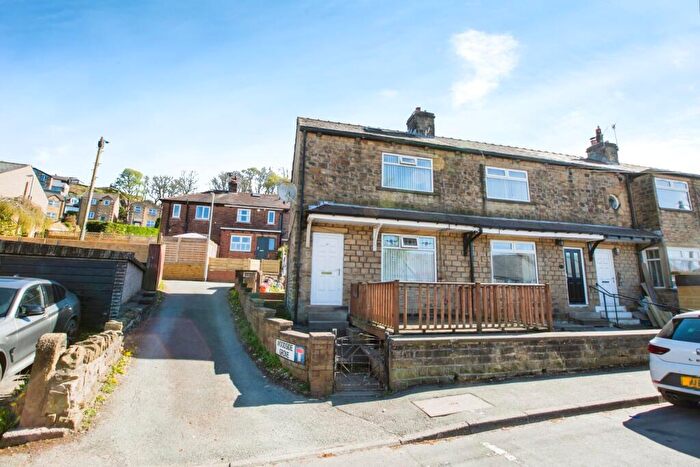 3 Bedroom Terraced House For Sale In Green Lane, Greetland, Halifax, West Yorkshire, HX4