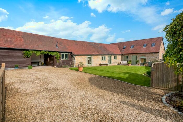 3 Bedroom Barn Conversion For Sale In Binton, Stratford-upon-Avon, CV37