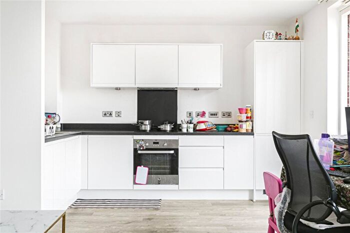 1 Bedroom Flat For Sale In Chesterton House, Harrow On The Hill, HA1