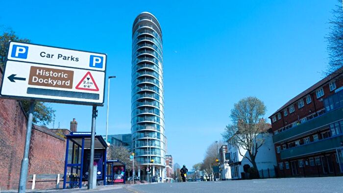 2 Bedroom Apartment To Rent In Queen Street, Portsmouth, Hampshire, PO1