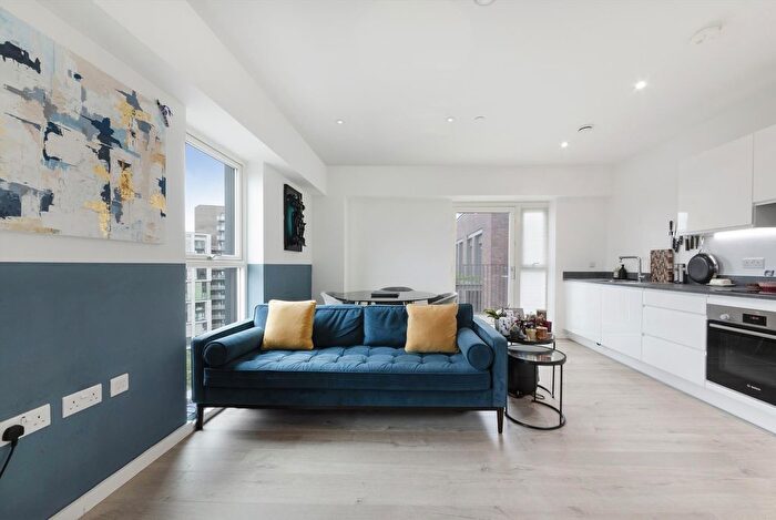 1 Bedroom Flat For Sale In Effra Gardens, Silvertown Way, E16