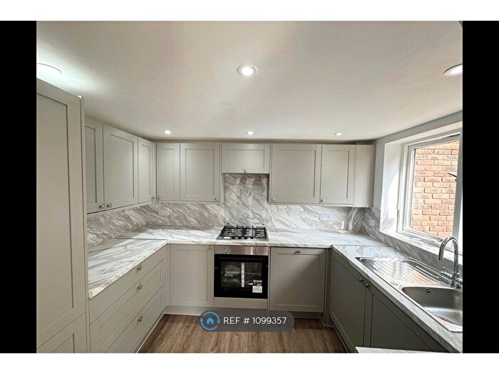 1 Bedroom Flat To Rent In Albemarle Road, Beckenham, BR3
