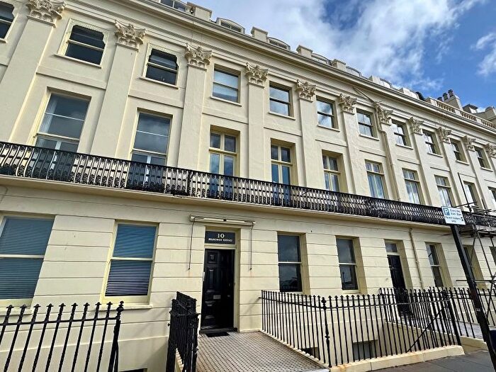 2 Bedroom Flat To Rent In Brunswick Terrace, Hove, East Sussex, BN3