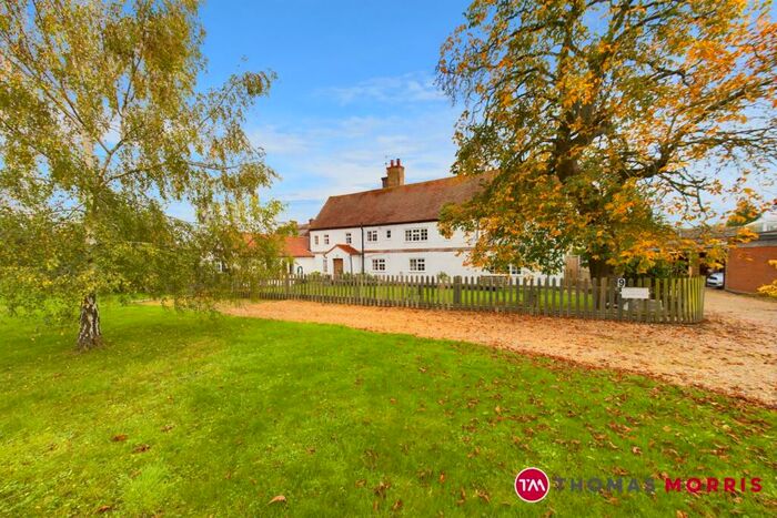 4 Bedroom Detached House For Sale In Thorncote Green, Hatch, Sandy, Bedfordshire, SG19
